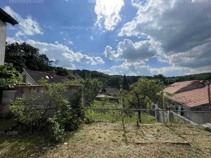 Törökbálint 5 szobás családi ház eladó panorámás kilátással