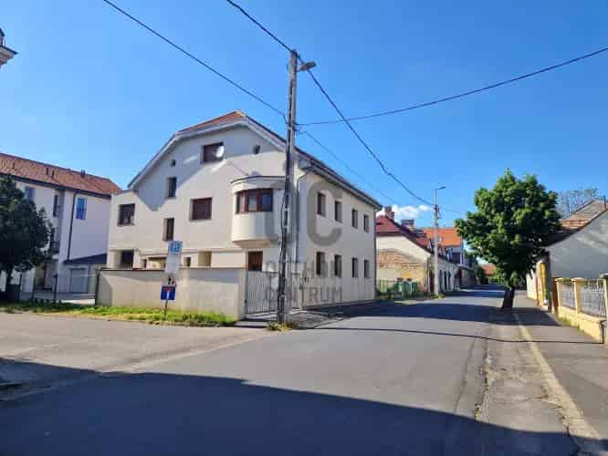 Keszthelyi eladó telek 8 lakásos társasház építési lehetőséggel