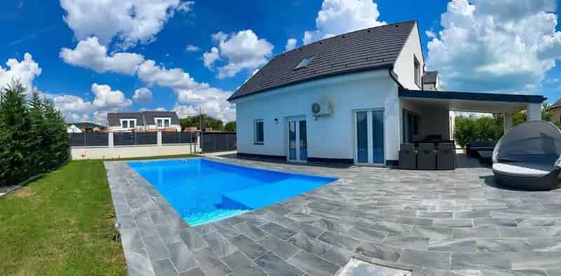 Prémium Medencés Ikerház Balatonakalinban Teljes Berendezéssel