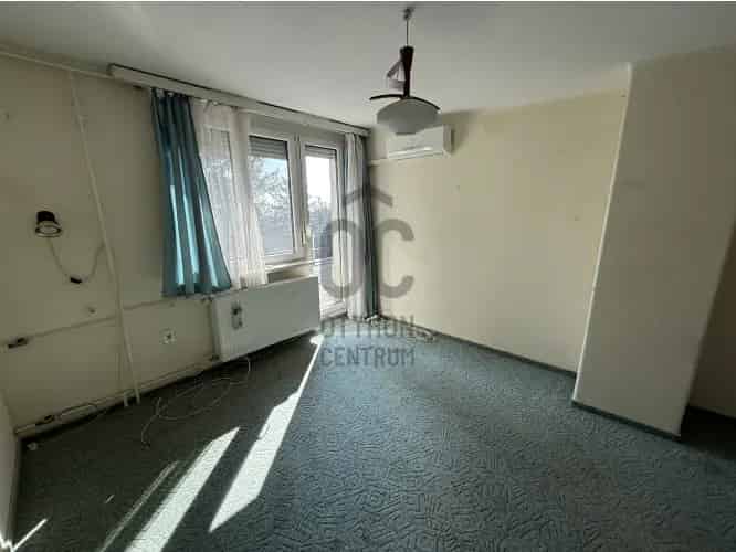 Érdi családi ház eladó - 136 m2 + 76 m2 szuterén