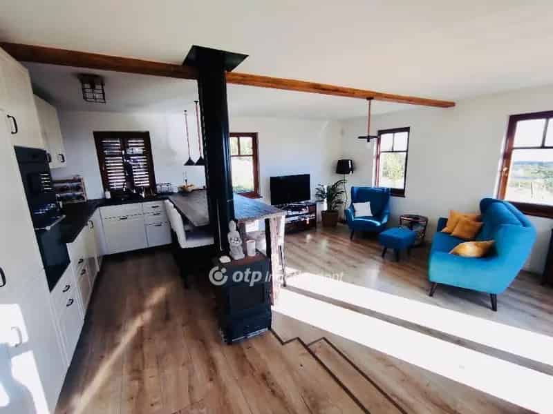 Balatonakali exkluziv apartmanhaz elado panoramassal wellnesssel