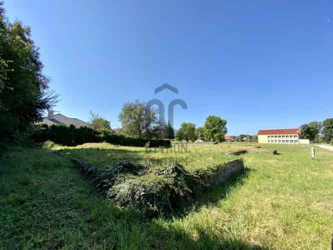 Felsőrajki Telek Elado 1132 m2 308 m2 Kesz Alappal