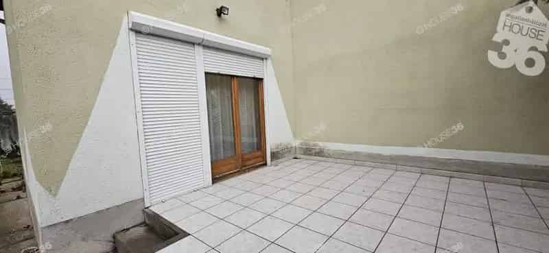 2 szintes családi ház városközpontban 482 m2 telekkel