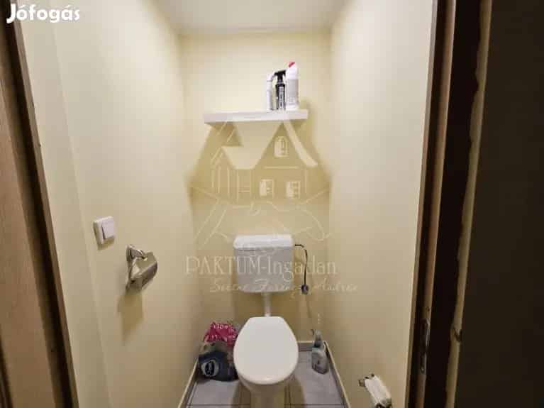 Szolnok 4 szobás felújított családi ház eladó
