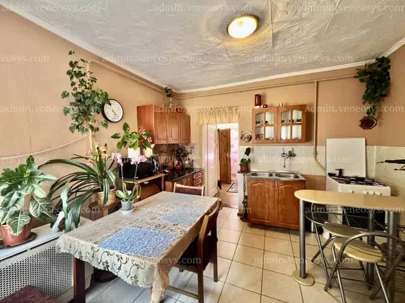 Szendrő Családi Ház Eladó - Csendes Utca - 110m² - Nagy Telek