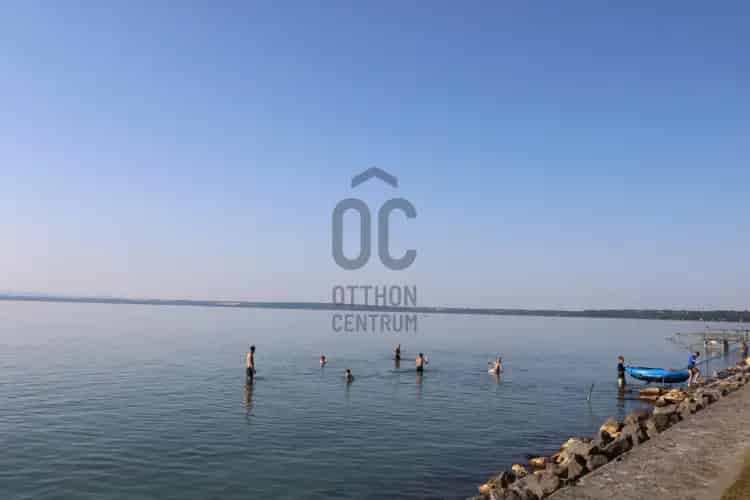 Siófoki eladó ikerházfél Balaton közelében