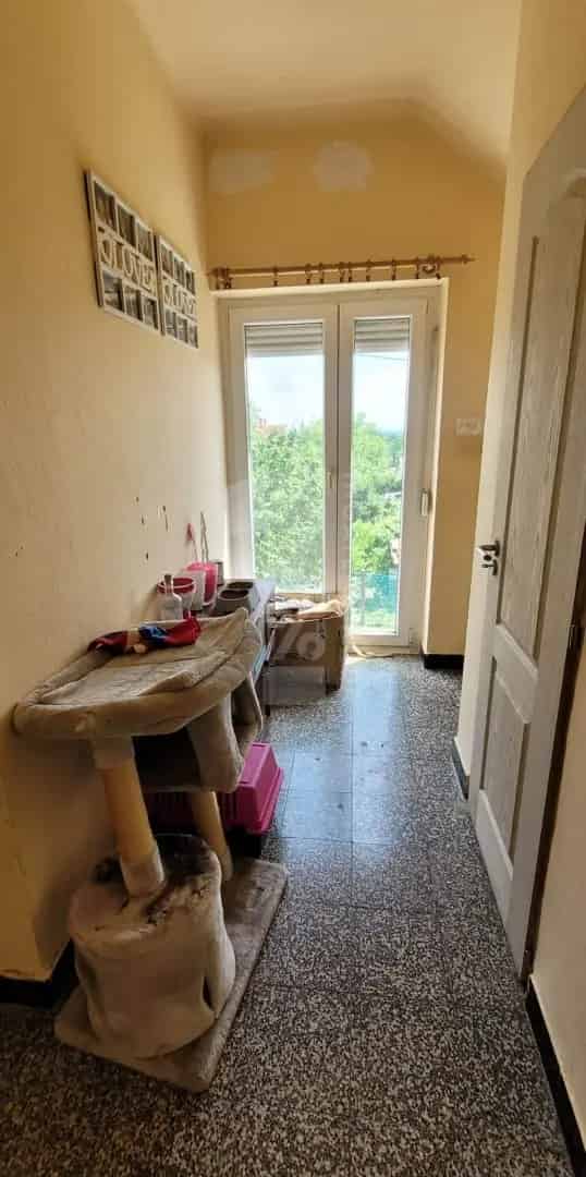 Pécsi családi ház eladó - napelem, felújítva