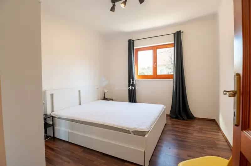 Siófoki családi ház két apartmannal eladó