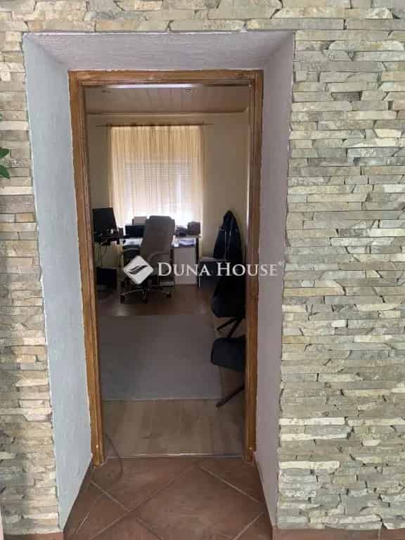 160 m2-es felújított családi ház eladó Hőgyészen
