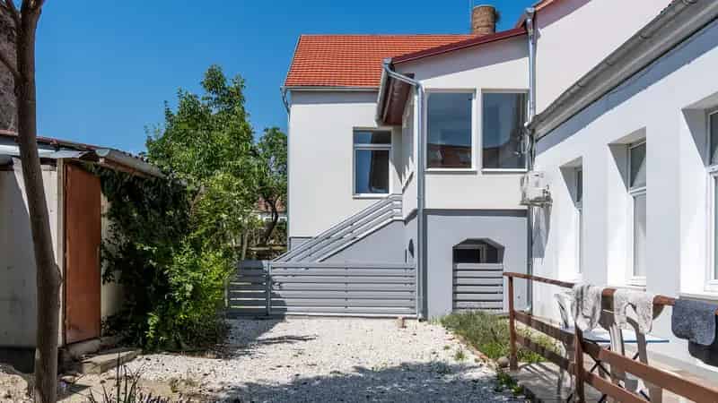 Eladó Keszthelyi Polgári Lakás - Felújított