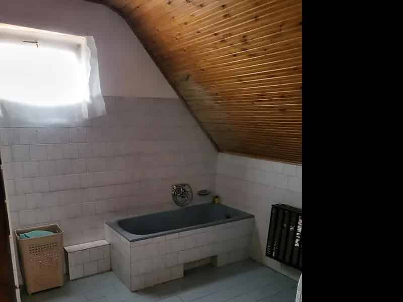 Békéscsaba 787m2-es telek 160m2-es ház 70m2-es lakással