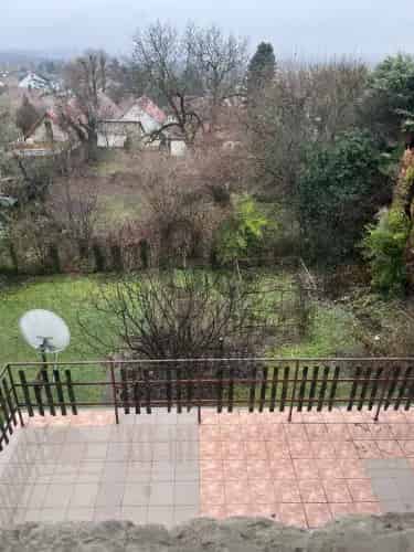 Üröm Családi Ház Eladó Panorámával Többgenerációs