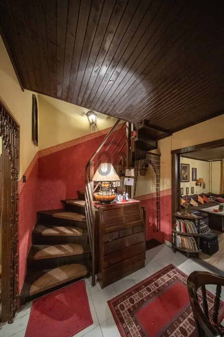 Ház Kiadó , Budapest, Közép-Magyarország