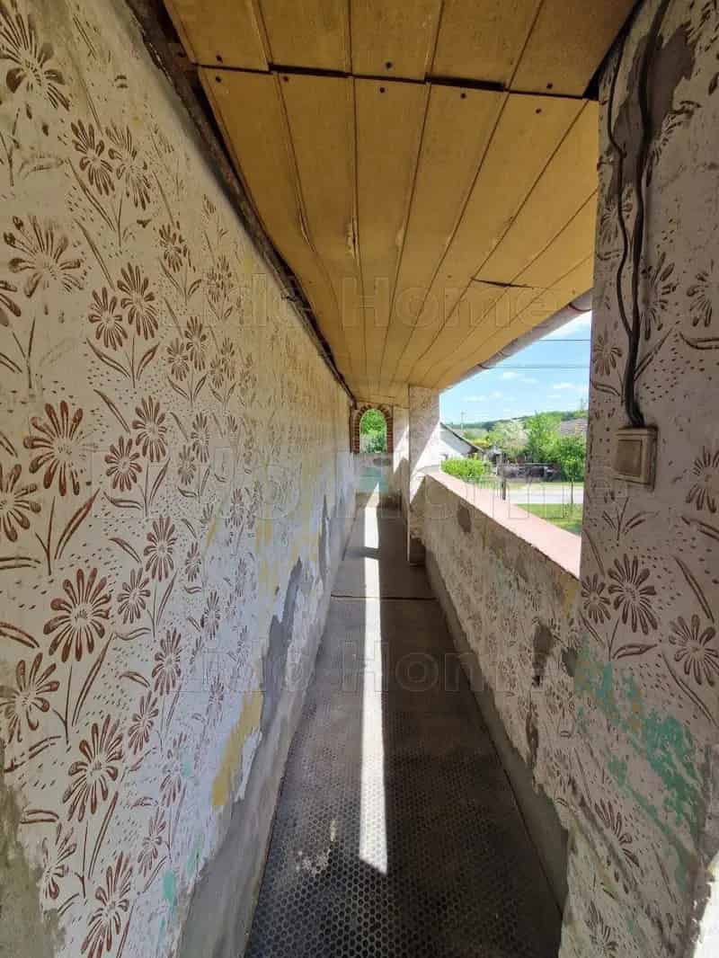 Hangulatos családi ház Dég községben eladó