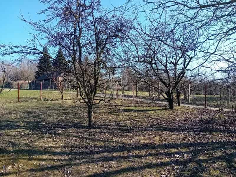 800 m2-es Zártkert Kaposvár Lonkahegyen