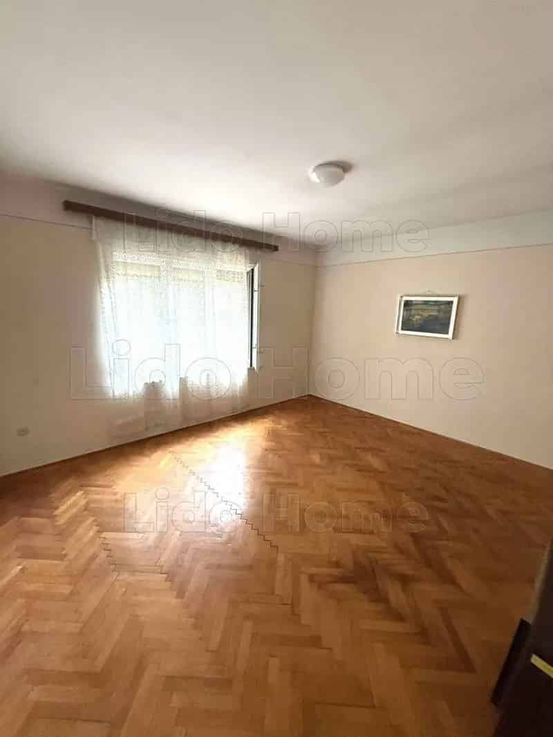Zamárdi Családi Ház Eladó - 6 szoba, Balatonközelben