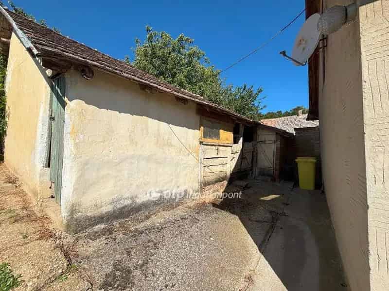 86 m2-es kertes családi ház eladó Kányán
