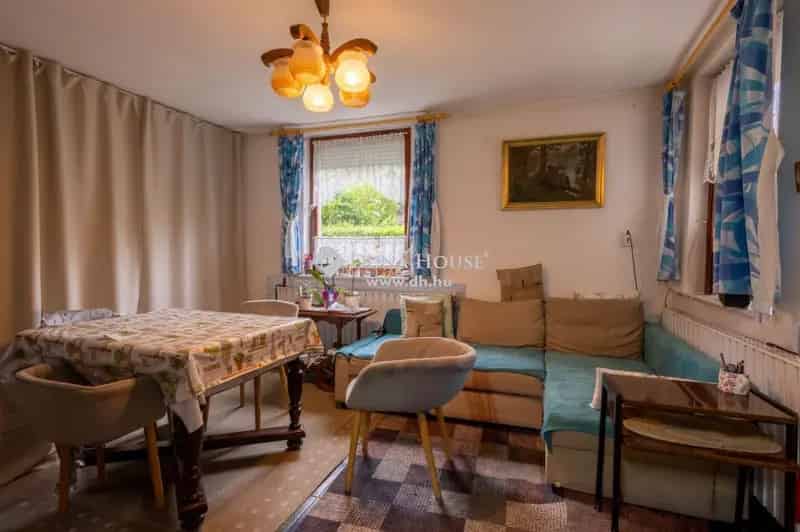 Agárdi családi ház eladó - 5 szoba, garázs, kert