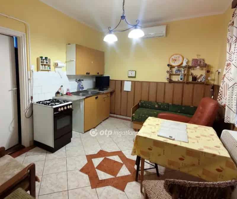 Kenyeri 80 m2-es ház 1064 m2-es telken eladó