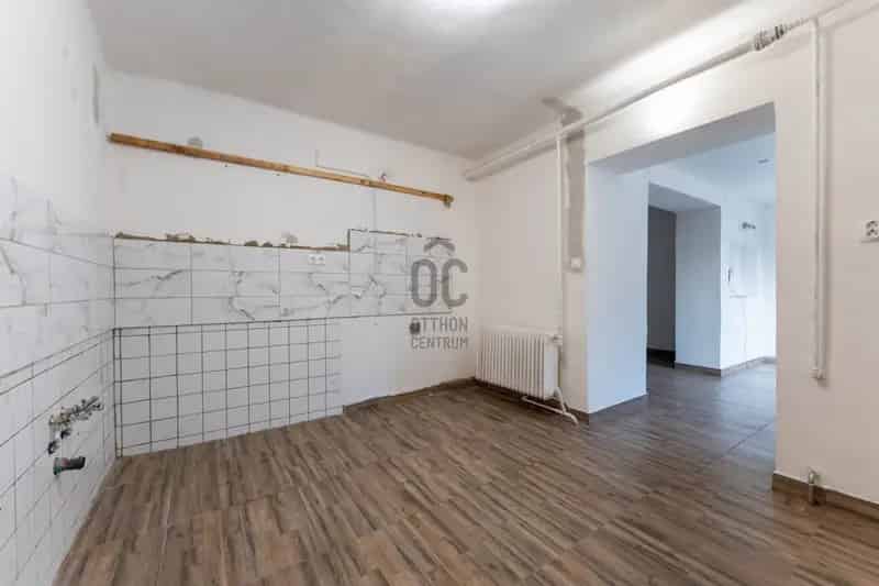 85 m2-es Tégla Családi Ház 2 Garázzsal És Szalonnal