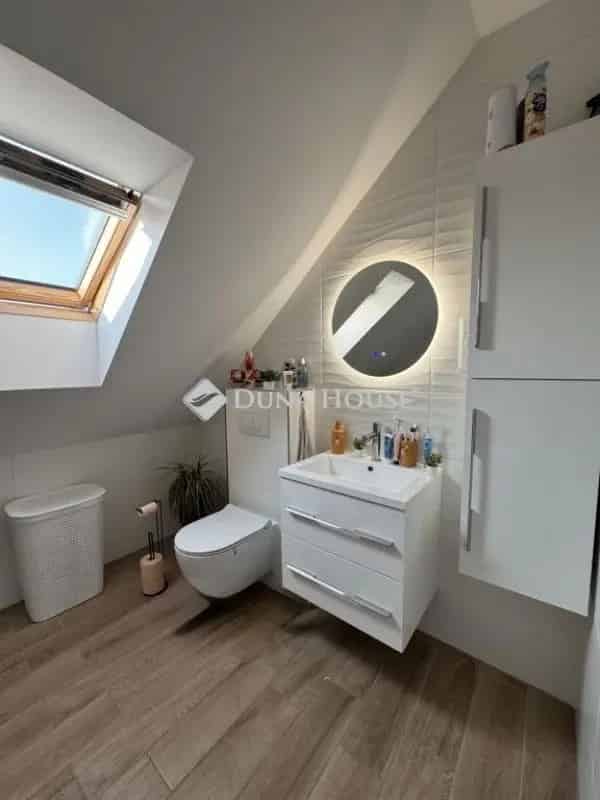 200 m2-es felújított családi ház Veszprémben