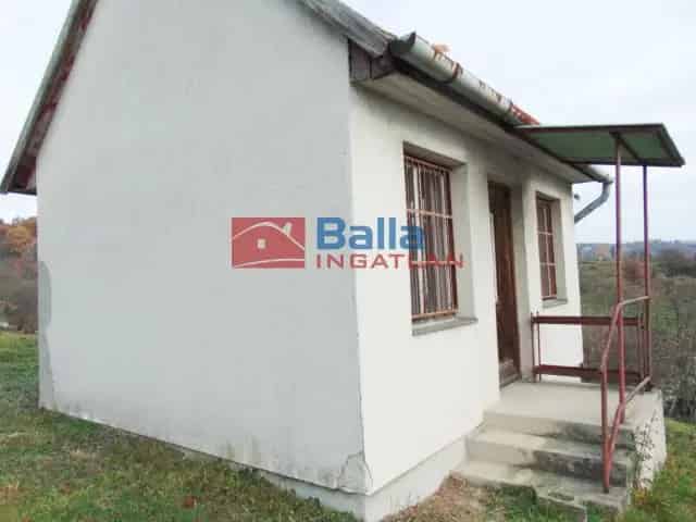 Sukoró Óbor utca Telek eladó 1811 nm hétvégi házzal