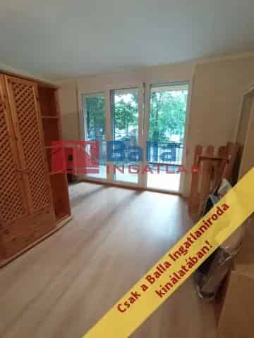 68m2-es 2 félszobás társasházi lakás Alsórákoson teremgarázzsal