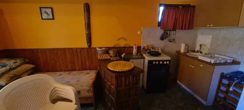 Badacsonytomaj eladó nyaraló - 25nm, 2130nm telek