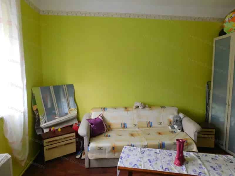 90m2-es családi ház eladó Karádon