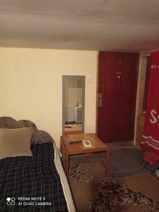 30 m2-es hétvégi ház Székesfehérváron 603 m2-es telekkel