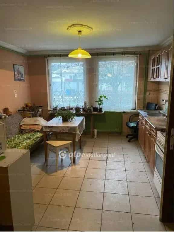 Kétgenerációs családi ház eladó Hajdúböszörményben