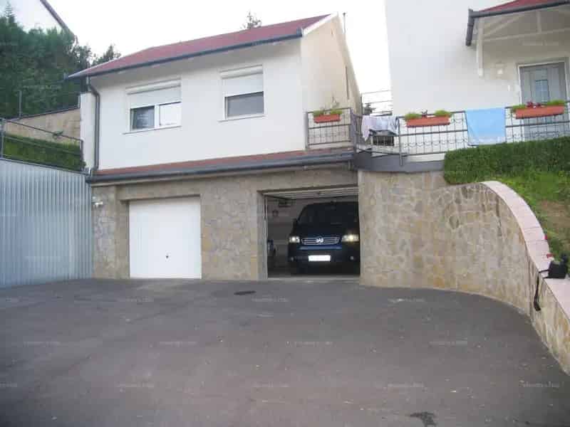 Zalakaros: Felújított családi ház, apartmanokkal, dupla garázzsal