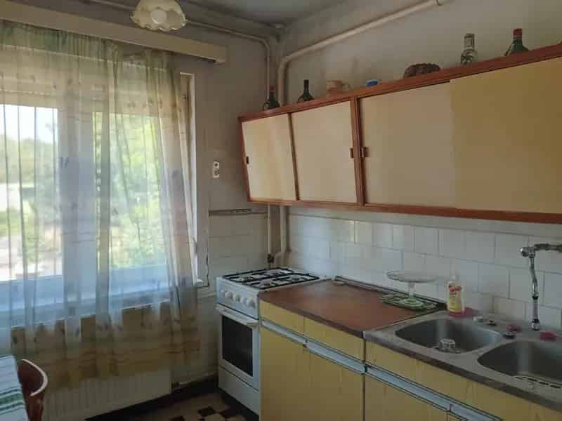 Panorámás Lakás Esztergomban Eladó - Garázzsal és Terasszal