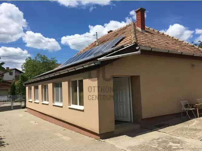 Pétfürdői családi ház eladó - 73nm 3 szoba