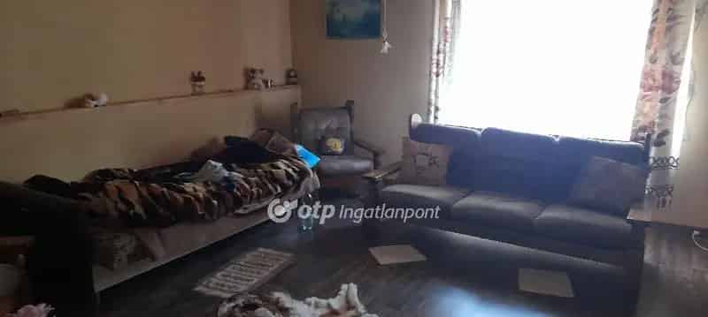 Tompa 78 nm-es bútorozott családi ház eladó