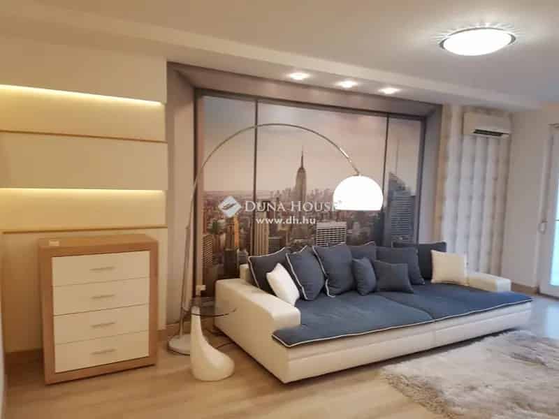 Debrecen Belvárosi Kiadó Lakás Iroda Bemutatóterem