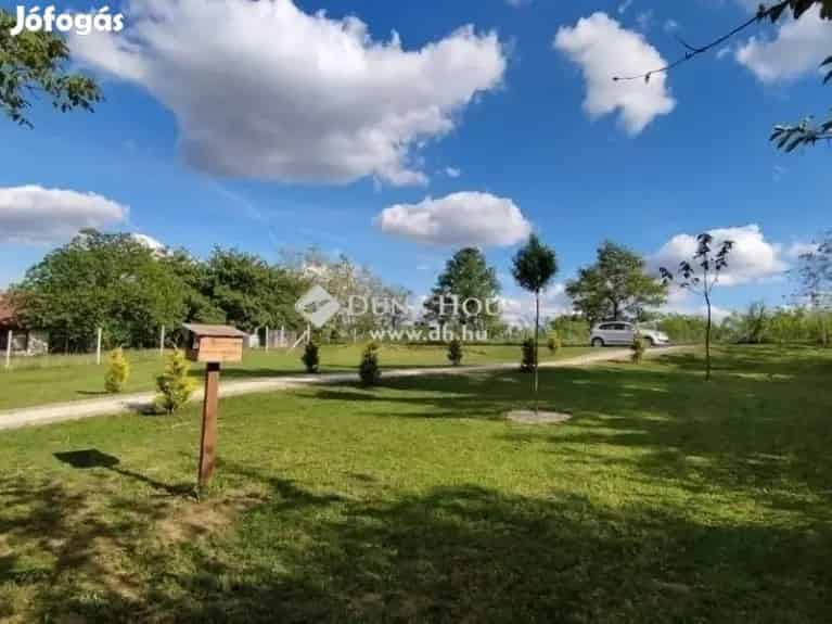 Bogád 50nm-es felújított családi ház eladó