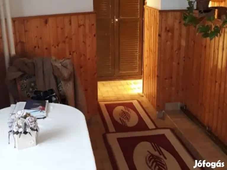 Pusztaszabolcs 149 m2-es 4 szobás családi ház eladó