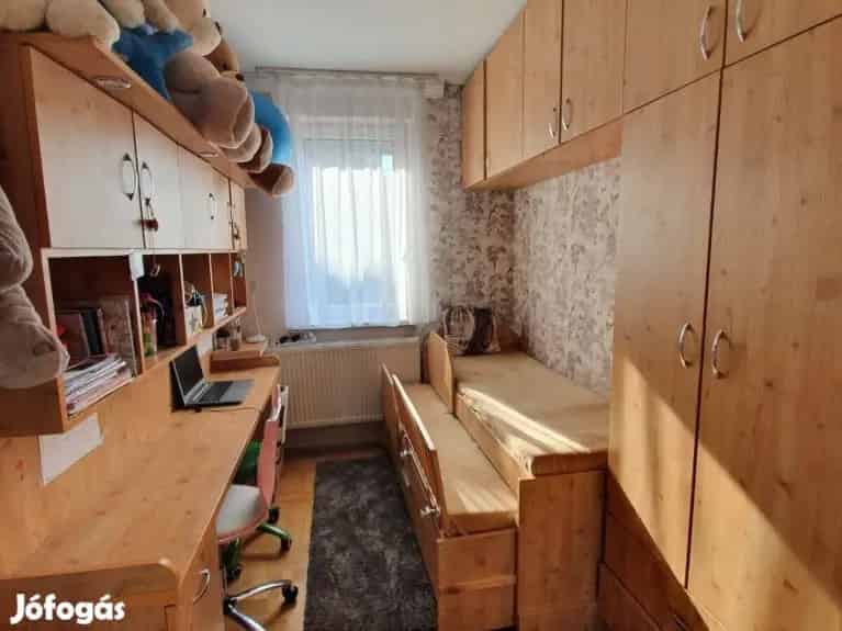Debrecen 73 nm-es 3 szobás lakás eladó