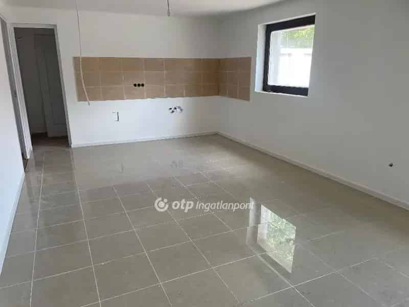 Cegléd Belváros 79 5 m2-es Felújított Családi Ház Eladó