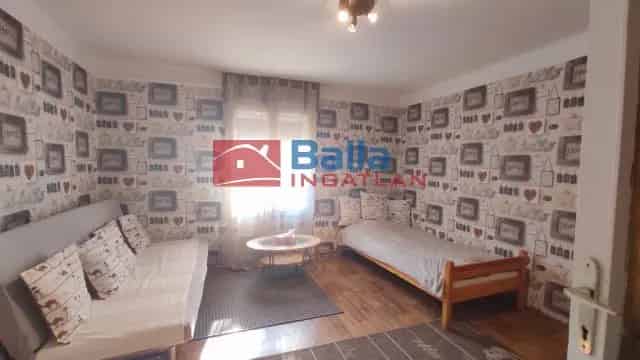 Kulcs 30 nm-es családi ház eladó 1795 nm-es telken
