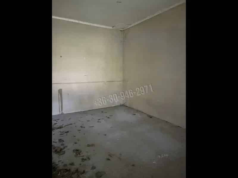Békéscsaba Szarvasi út 250 nm-es ingatlan eladó ipari célra is alkalmas