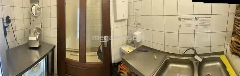 Exkluziv Etterem Elado Cegleden 400 nm