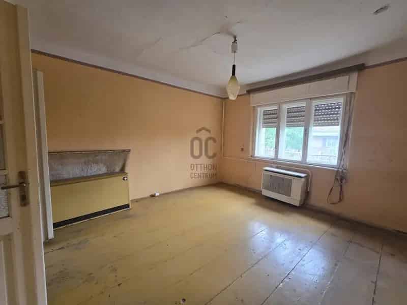 85 m² 3 szobás családi ház Jászárokszállás mellett felújítandó