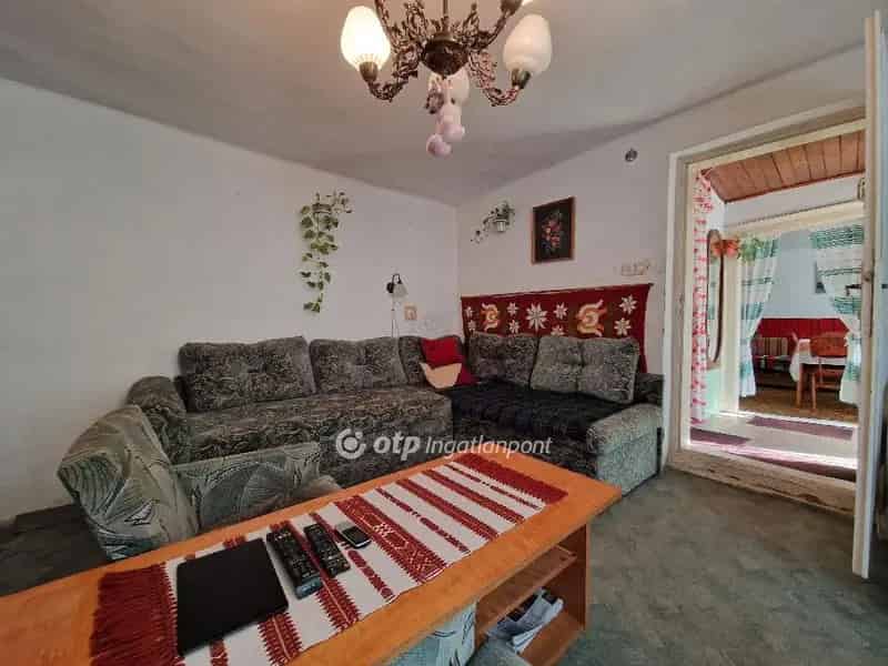 Ház Kiadó , Debreceni járás, Alföld és Észak