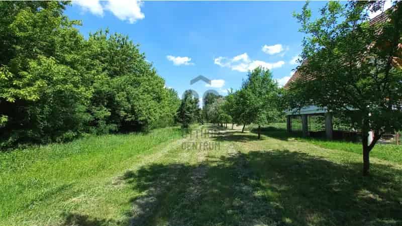 Tiszacsegei eladó telek Tisza-part közelében