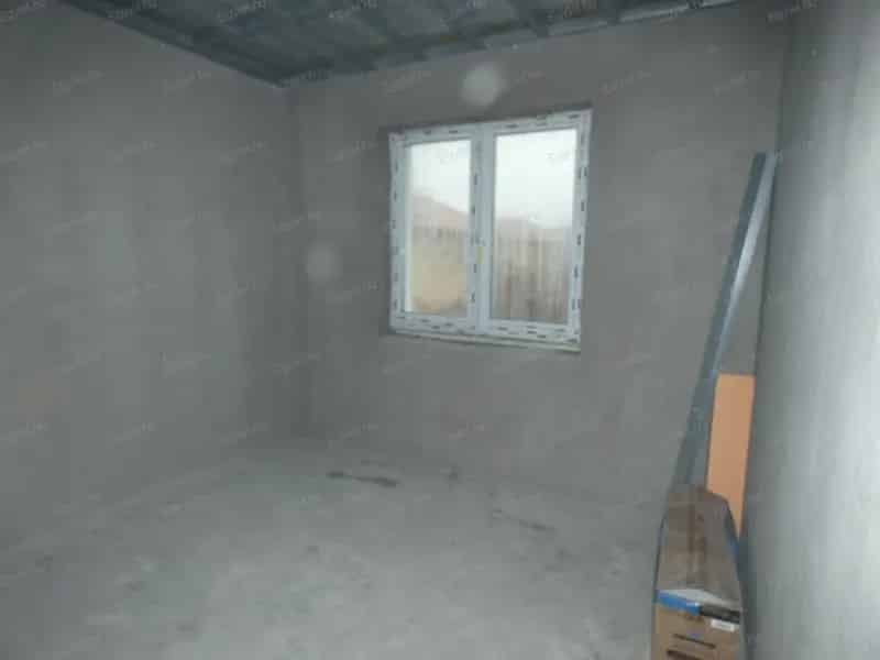 76 nm-es 3 szobás teraszos penthouse lakás eladó Budapest 23 kerületben