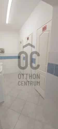 Pécs Belváros Üzlethelyiség Kiadó 110m2