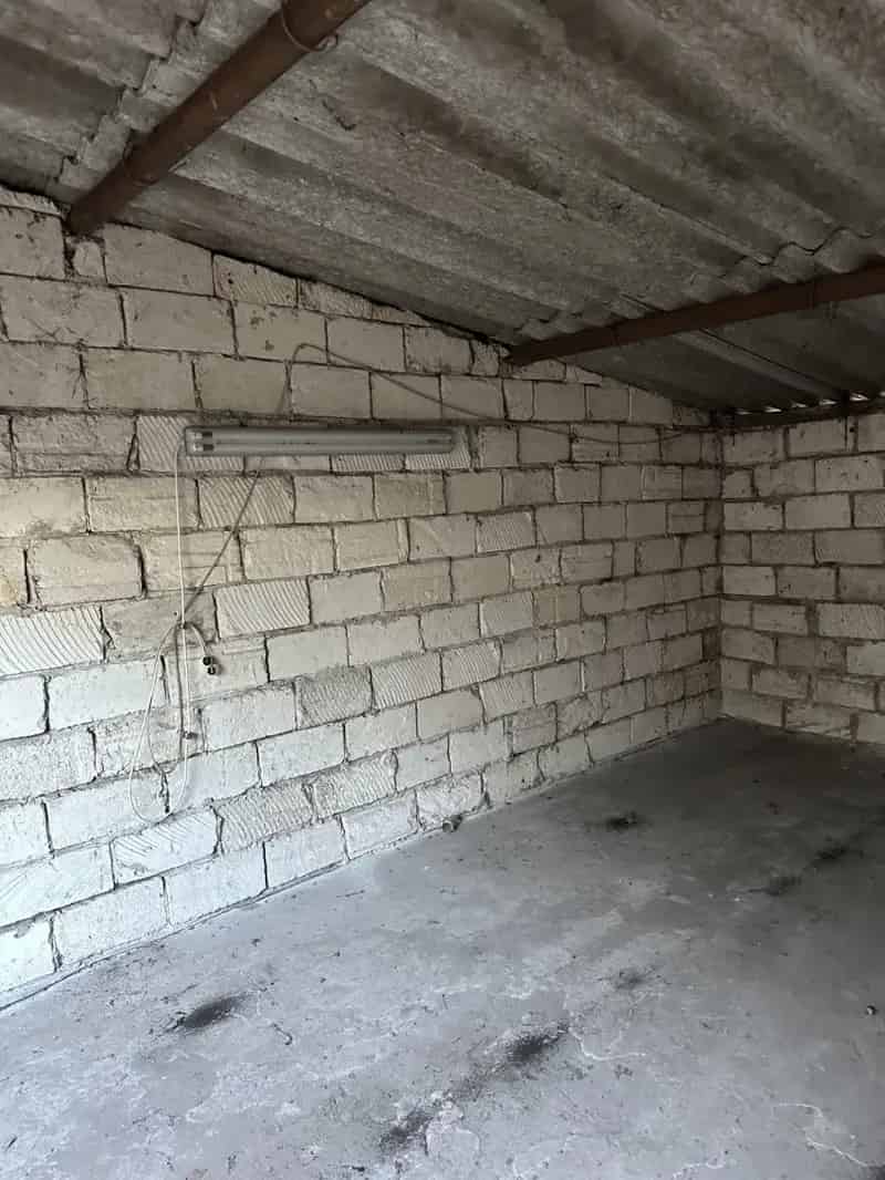 Garázs eladó Bp 9 kerület Gyáli úton