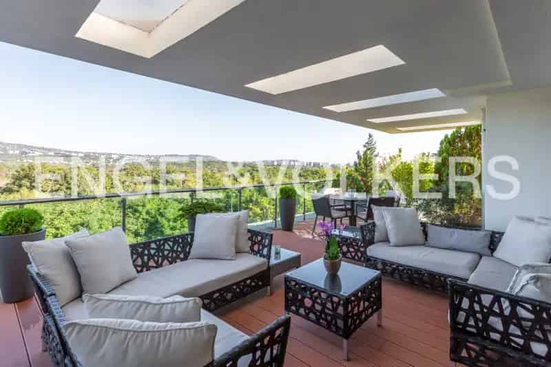 Panorámás Penthouse XI kerületben - 119nm + 93nm terasz